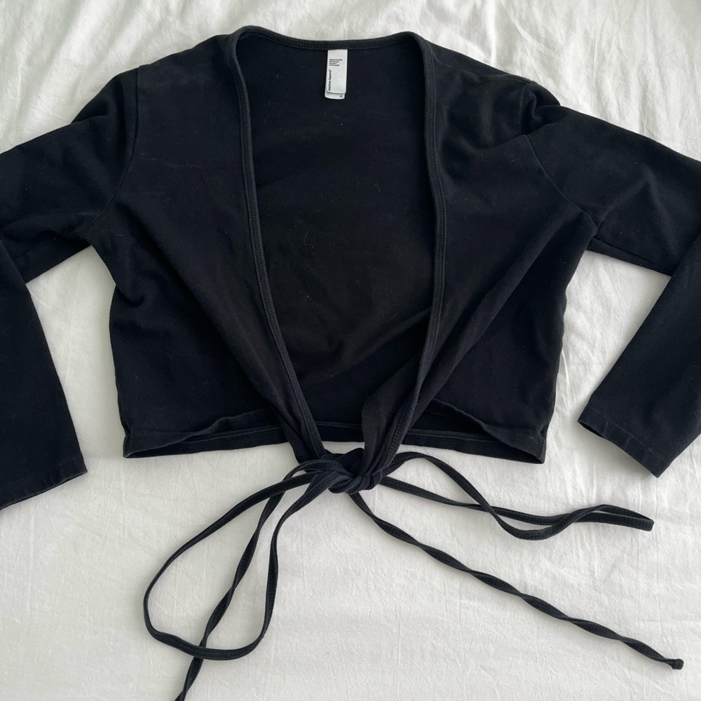 Going-Out Quarter Sleeve Black Tie Top